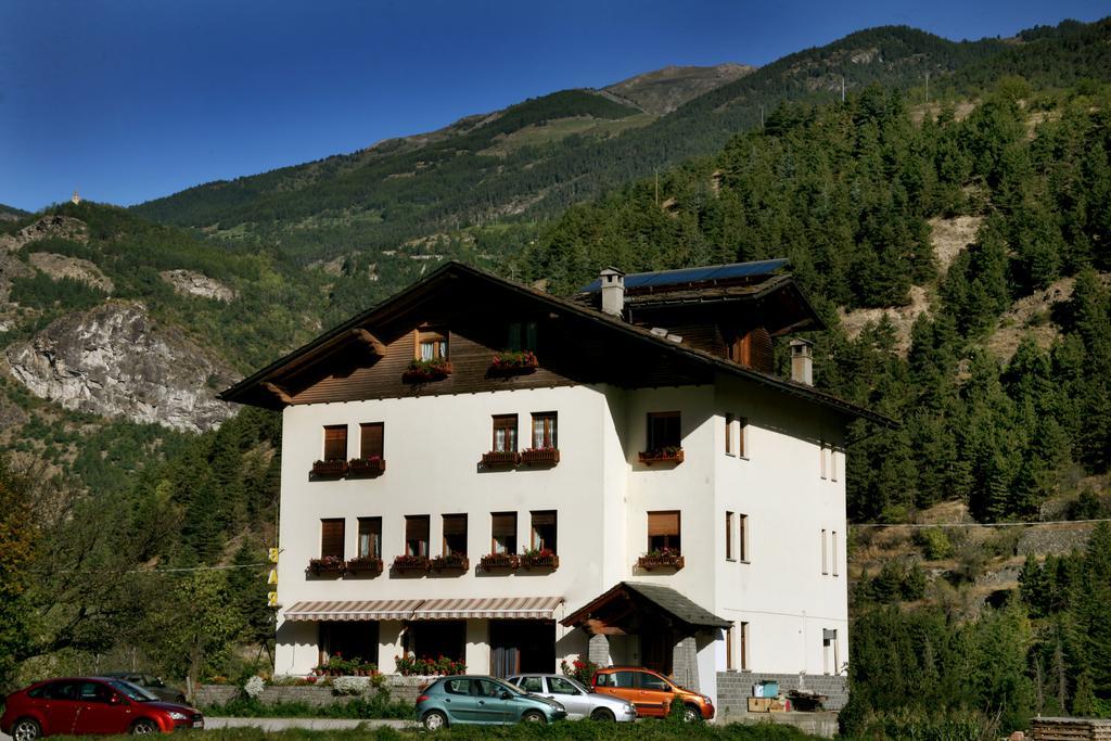 Hotel Edelweiss Villeneuve Εξωτερικό φωτογραφία