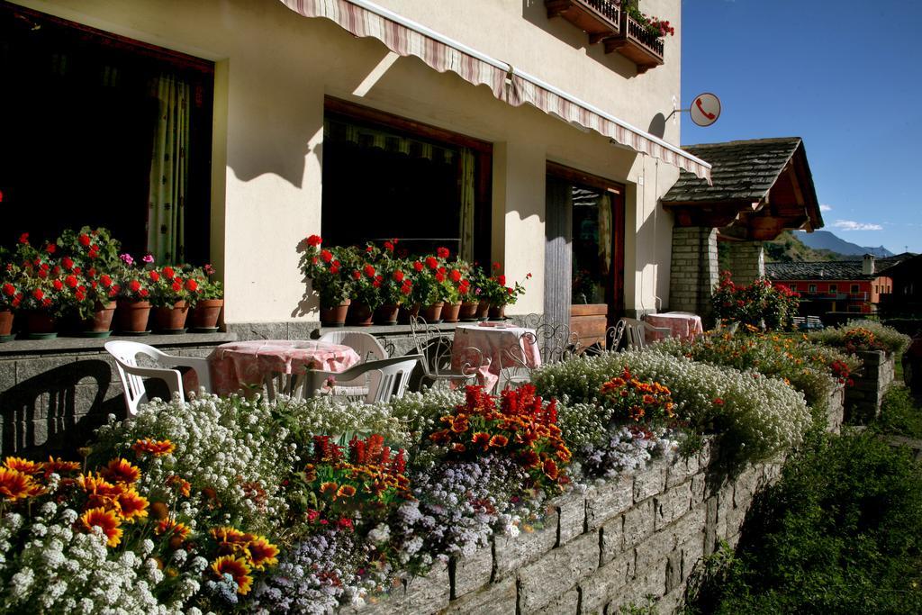 Hotel Edelweiss Villeneuve Εξωτερικό φωτογραφία